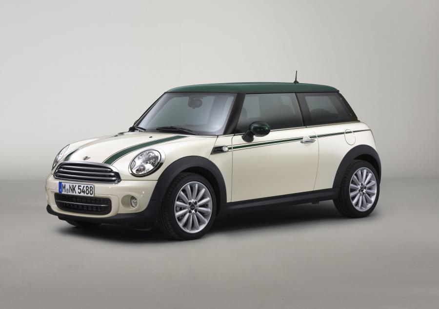  Mini Cooper Green Park 2012 года  (фото 1 из 15)